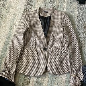 selling this premise studio jacket